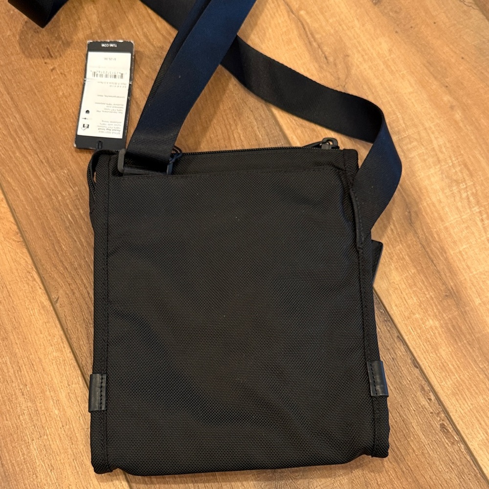 TUMI Alpha Ballistic Travel Men's Pocket Bag Small - Black - Picture 4 of 8